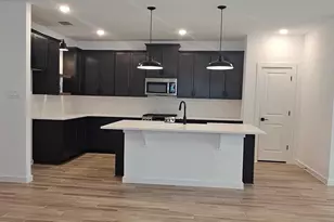8423 Bay Rdg Cir, Baytown, TX 77523 - Photo 10