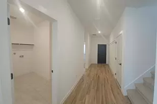 8423 Bay Rdg Cir, Baytown, TX 77523 - Photo 6