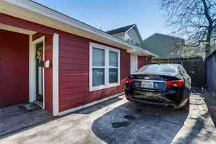 910 W 9th St, Houston, TX 77007 - Photo 4