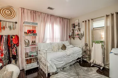 910 W 9th Street, Houston, TX 77007 - Photo 16