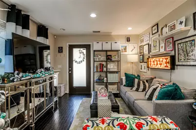 910 W 9th Street, Houston, TX 77007 - Photo 6