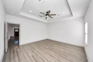 9720 Garcroft St, Houston, TX 77029 - Photo 18