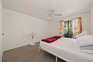 10049 Westpark Dr, Houston, TX 77042 - Photo 18