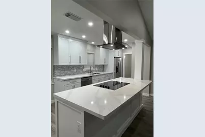 10606 Hoyte Drive, Houston, TX 77031 - Photo 4