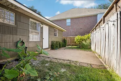 4404 Vivian Street, Bellaire, TX 77401 - Photo 12