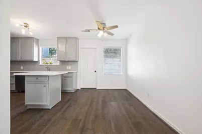 4404 Vivian Street, Bellaire, TX 77401 - Photo 4