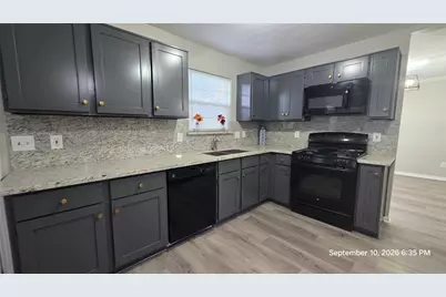 1410 Hunter Green Lane, Fresno, TX 77545 - Photo 10