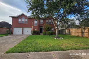 1410 Hunter Green Ln, Fresno, TX 77545 - Photo 1