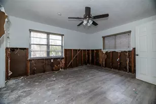 86 County Rd 319, Cleveland, TX 77327 - Photo 20