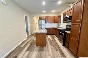 429 W 2nd St, Freeport, TX 77541 - Photo 10