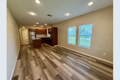 429 W 2nd Street, Freeport, TX 77541 - Photo 10
