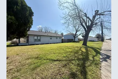 429 W 2nd Street, Freeport, TX 77541 - Photo 46