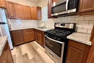 429 W 2nd St, Freeport, TX 77541 - Photo 6