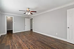 5806 Ludington Dr, Houston, TX 77035 - Photo 14