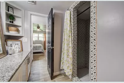 1327 Fallbrook Drive, Houston, TX 77038 - Photo 22