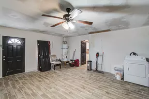 1327 Fallbrook Dr, Houston, TX 77038 - Photo 30