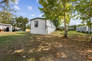 208 Yaupon Harbor, Onalaska, TX 77360 - Photo 2