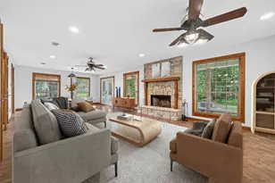 13996 Kidd Rd, Conroe, TX 77302 - Photo 8