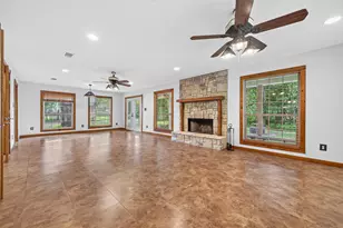 13996 Kidd Rd, Conroe, TX 77302 - Photo 6