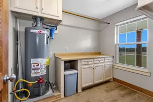 7581 County Rd 333, Plantersville, TX 77363 - Photo 16