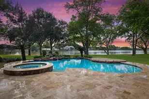 1217 N Horseshoe Dr, Sugar Land, TX 77478 - Photo 2