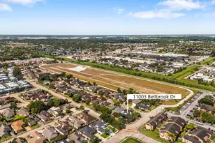 11003 Bellbrook Dr, Houston, TX 77096 - Photo 36