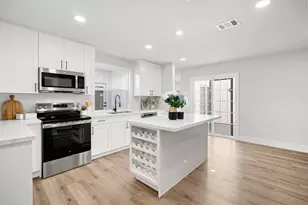 11003 Bellbrook Dr, Houston, TX 77096 - Photo 8