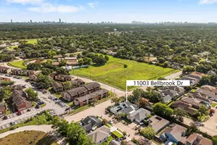 11003 Bellbrook Dr, Houston, TX 77096 - Photo 34