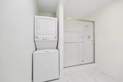 1011 W 10th Street #4, Houston, TX 77008 - Photo 10