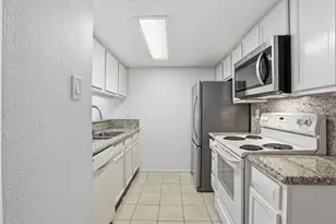 1920 Augusta Dr, Houston, TX 77057 - Photo 8