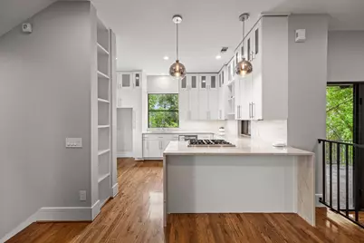 1901 W 14th 1/2 Street #C, Houston, TX 77008 - Photo 14
