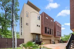 1901 W 14th 1/2 St, Houston, TX 77008 - Photo 2