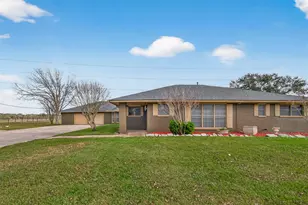 7715 County Rd 383, Rosharon, TX 77583 - Photo 2