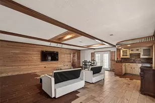 7715 County Rd 383, Rosharon, TX 77583 - Photo 16