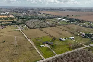 7715 County Rd 383, Rosharon, TX 77583 - Photo 50