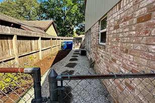 1201 Pech Rd, Houston, TX 77055 - Photo 28