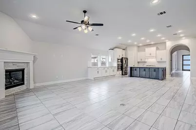 4002 Maple Glen Drive, Fulshear, TX 77441 - Photo 2