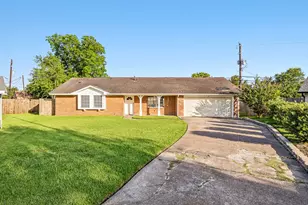 4502 Sage Cir, Baytown, TX 77521 - Photo 1