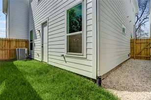 9604 Burden St, Houston, TX 77093 - Photo 28