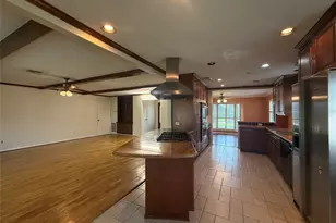 7718 Lacy Hill Dr, Houston, TX 77036 - Photo 6
