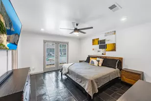 8215 Braes Meadow Dr, Houston, TX 77071 - Photo 16