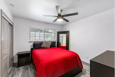 8215 Braes Meadow Drive, Houston, TX 77071 - Photo 22