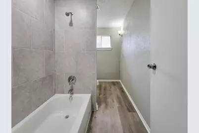 3121 Proswimmer Street, Houston, TX 77088 - Photo 4