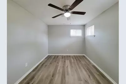 3121 Proswimmer Street, Houston, TX 77088 - Photo 6
