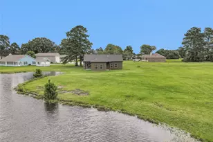 145 Meadowview Dr, Trinity, TX 75862 - Photo 24