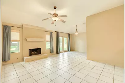 121 Bougainvillea Street, Lake Jackson, TX 77566 - Photo 8