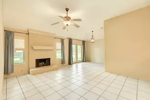 121 Bougainvillea St, Lake Jackson, TX 77566 - Photo 8
