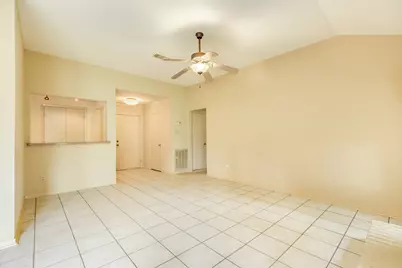 121 Bougainvillea Street, Lake Jackson, TX 77566 - Photo 6