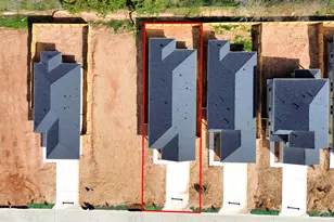 19584 Stripe Hl Bnd, Montgomery, TX 77356 - Photo 4