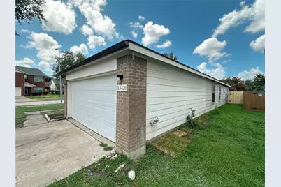 13426 Sanderford Lane, Houston, TX 77083 - Photo 2
